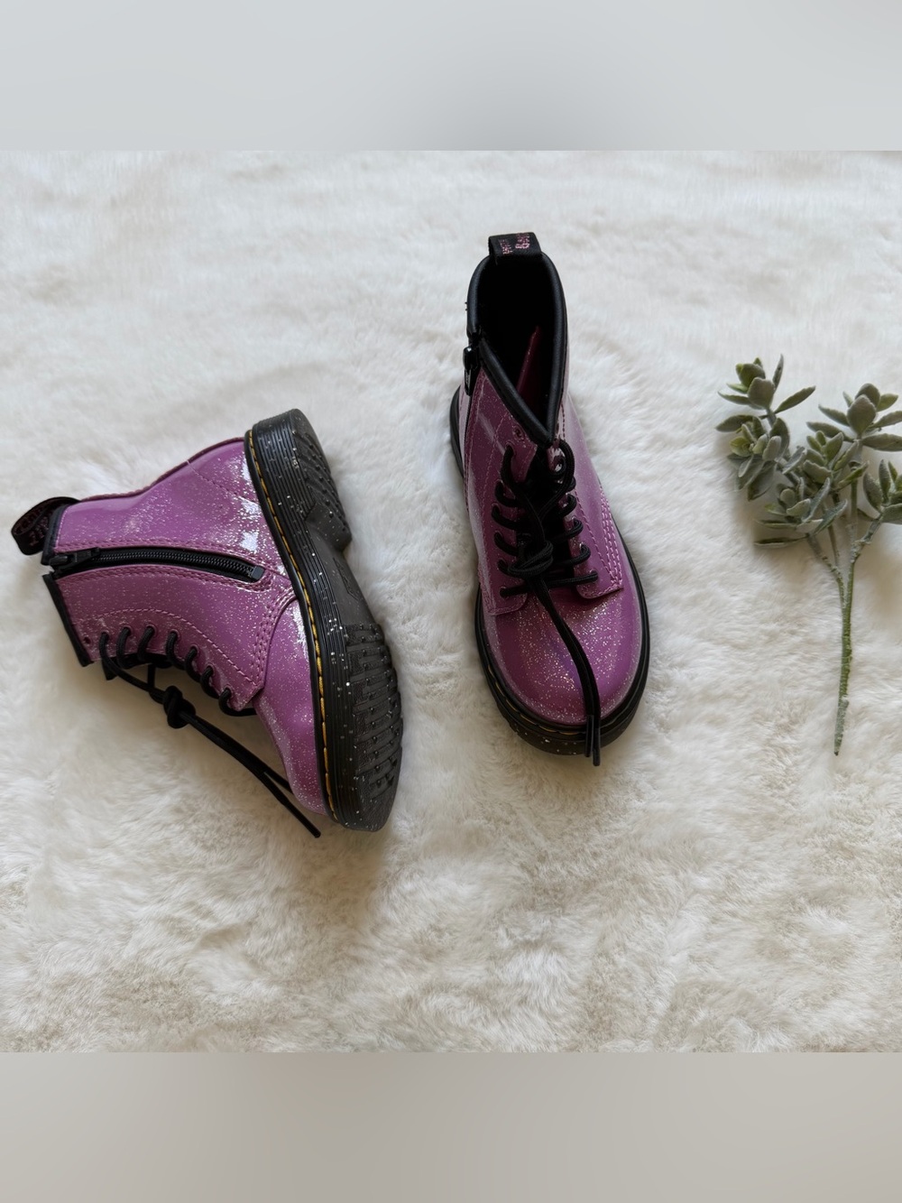Dr. Martens | NWOT - 1460 Junior Glitter Lace Up Boots - Pink - Size 10 - Picture 7 of 9